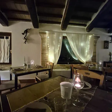 Casale Delle Stelle Alojamento de Acomodação e Pequeno-almoço Castello delle Forme