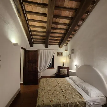 Casale Delle Stelle Bed & Breakfast