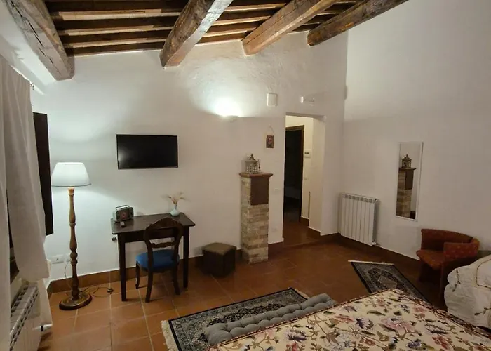 Casale Delle Stelle Bed & Breakfast